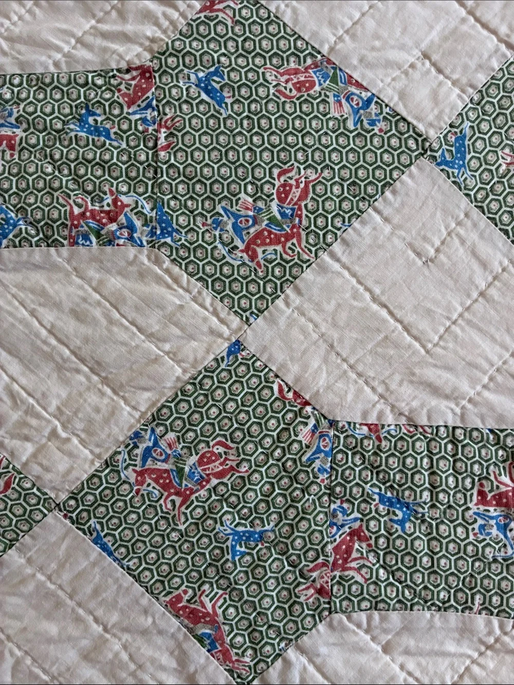 Antique Handmade Green Cream Bowtie Pattern Full Queen Quilt Blanket Bedroom